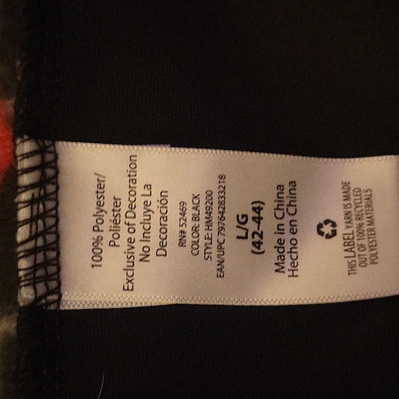 Holiday onesie size large.  Battery needs to be exchanged - Picture 9 of 12